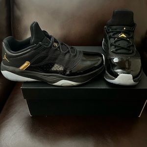 AIR JORDAN 11 “CMFT” LOW! SIZE 9.5! PRE OWNED! READ DESCRIPTION FIRST!